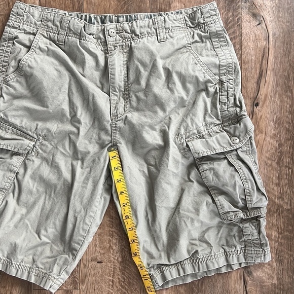 Calvin Klein Jeans Khaki Utility Cargo Shorts - Picture 7 of 7